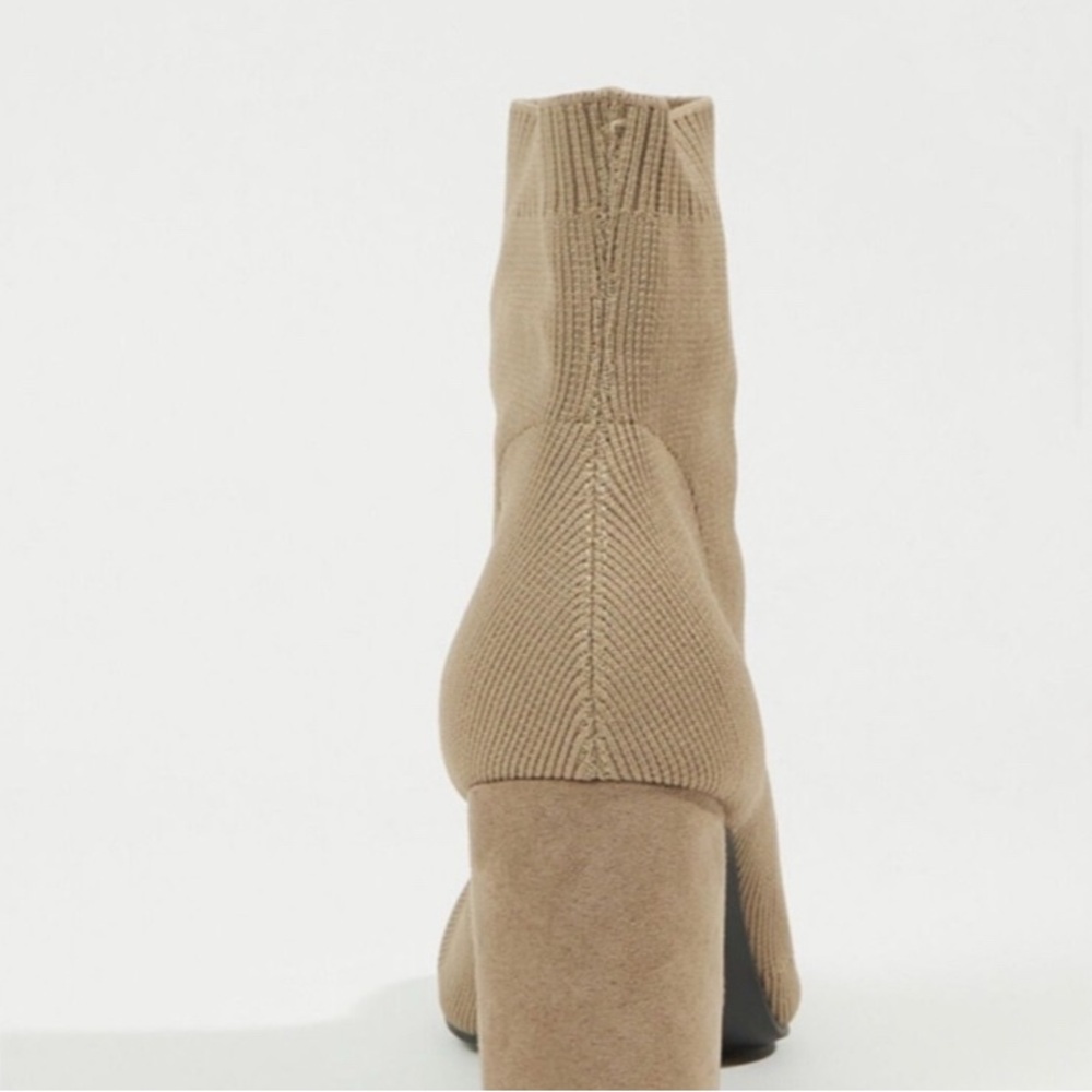NWOT Altar’d State Everlly Tan Ankle Boots, Size 7.5 women’s brown boots - Picture 4 of 16